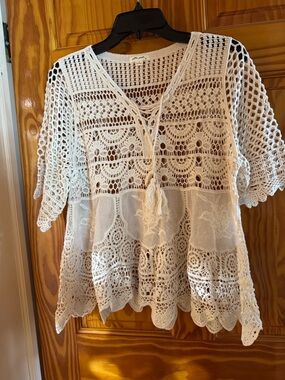 Ultra Pink White Crochet Lace V-Neck Tunic with Tassel. 100 % cotton
